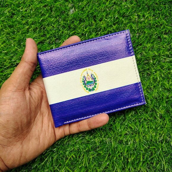 Men's Bifold Leather Wallet, Slim & Thin Credit Card Holder, Gift wallet for him - Picture 1 of 6